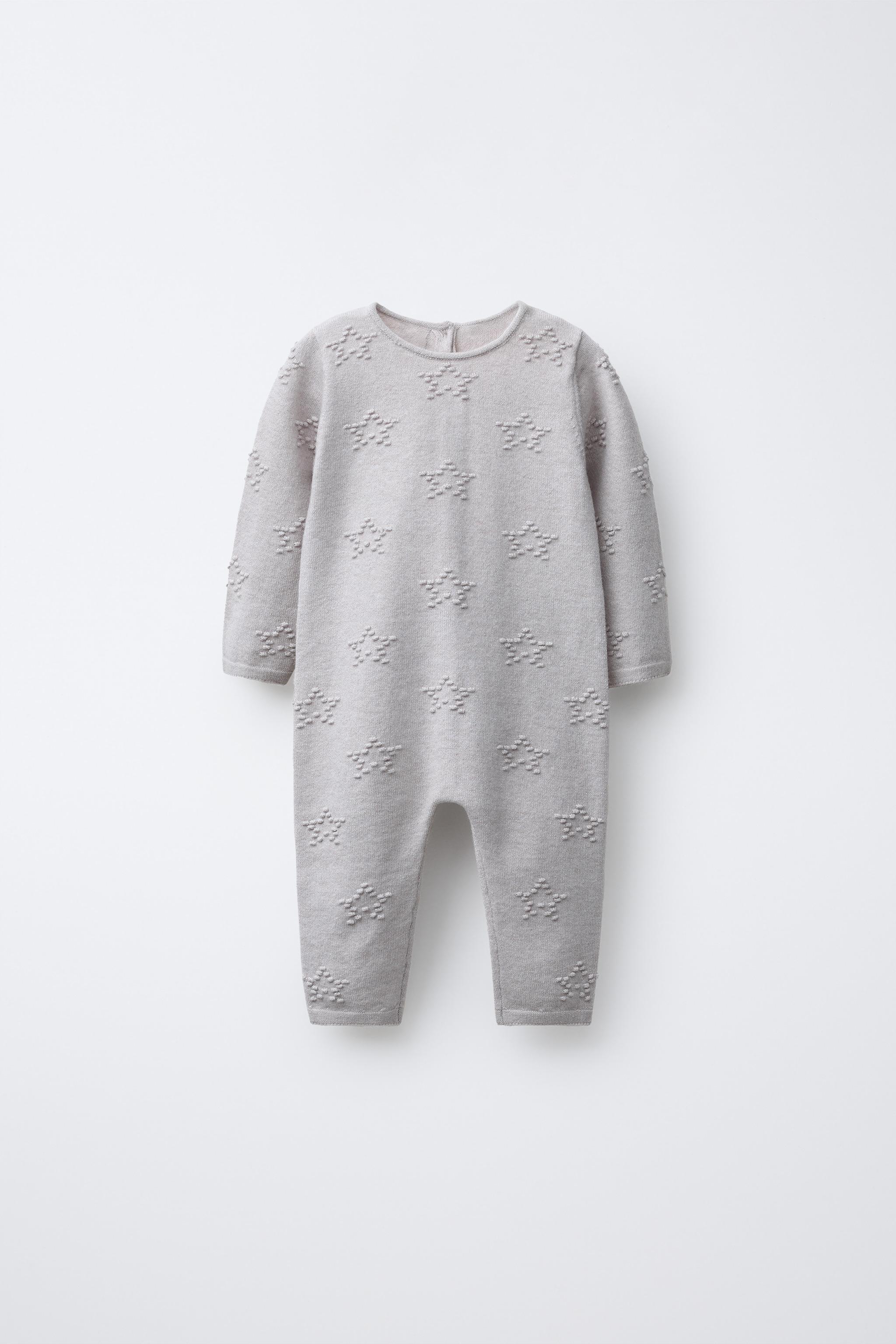 COMBINAISON LONGUE EN MAILLE AVEC ÉTOILES BRODÉES